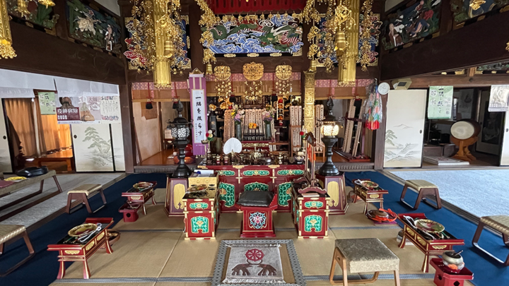 本殿内